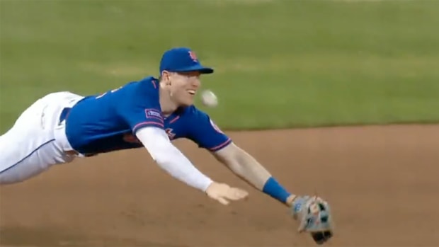 Mets’ Brett Baty Made Embarrassing Error in Crucial Moment vs. Dodgers